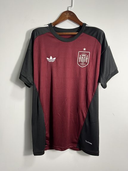 2627 Spanish goalkeeper