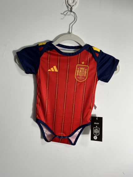 2627 Spanish baby clothing.